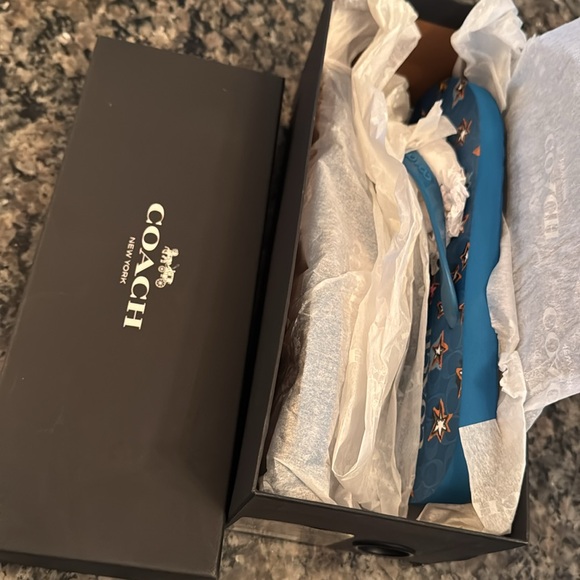 Coach Abbigal Star Rubber flip flops NIB 8 - Picture 7 of 8